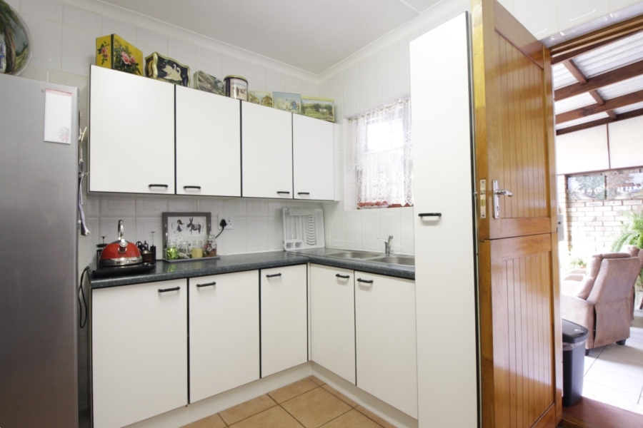 3 Bedroom Property for Sale in Jeffreys Bay Central Eastern Cape
